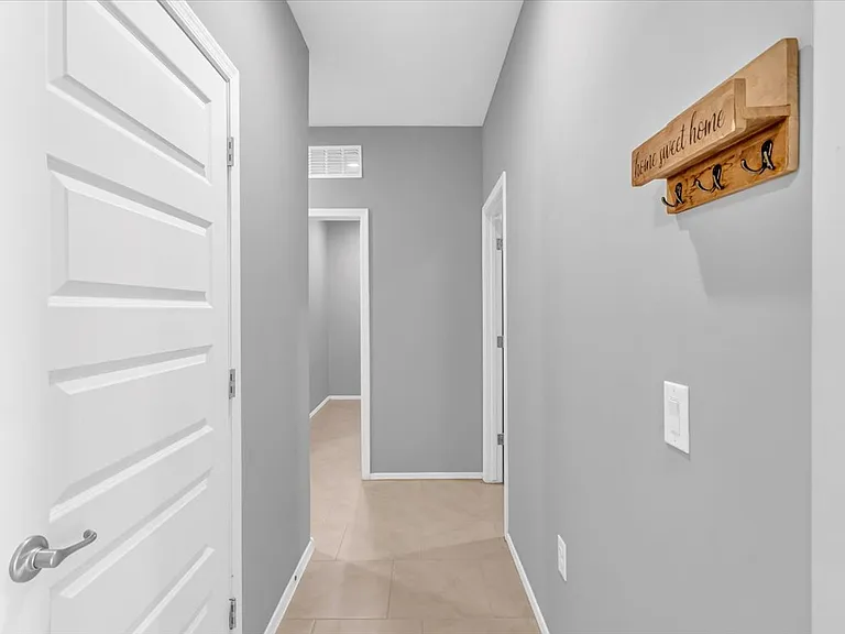 7510 W Corona Rd — Photo 17