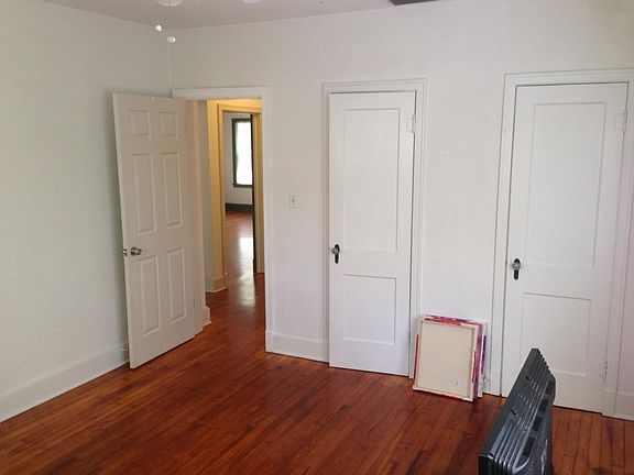 4th image of 16 1/2 NW 20th Dr