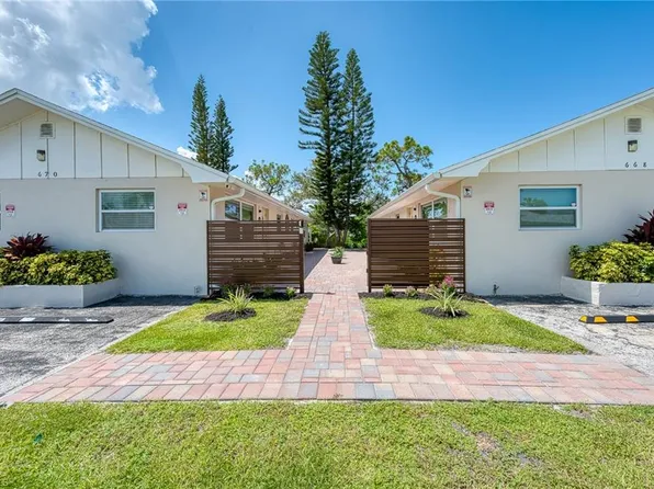 668 97th AVE N, NAPLES, FL 34108