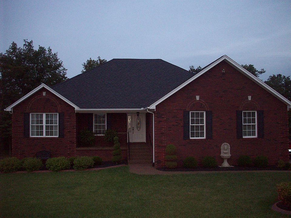 1st image of 121 Creekside Dr