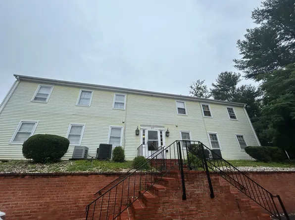 817 King James St SW, Roanoke, VA