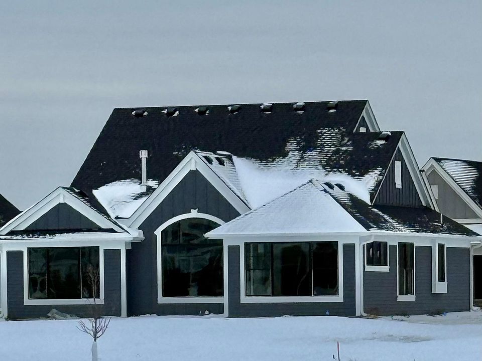 2nd image of 120 Spring Farm Rd