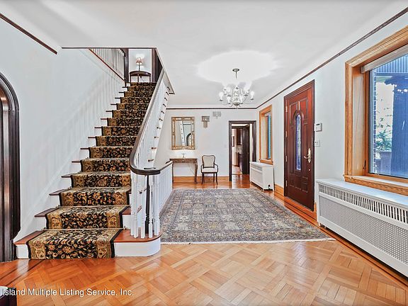 3rd image of 294 Howard Ave
