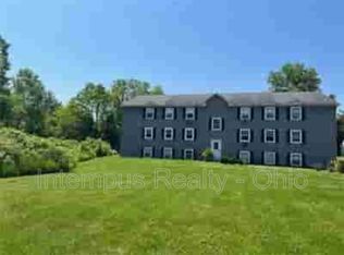 3805 Indian Run Dr APT 8, Canfield, OH 44406