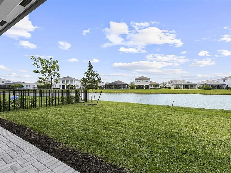 4931 Rivo Alto Cir — Photo 40