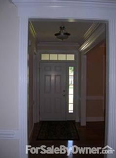 Foyer/Front Entrance : View from FR
