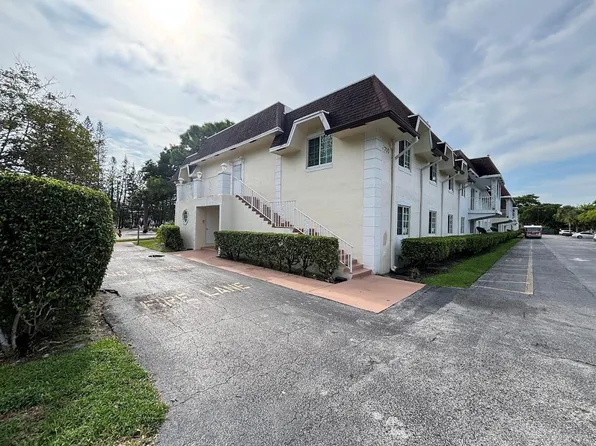 700 SE 2nd Avenue #409, Deerfield Beach, FL 33441