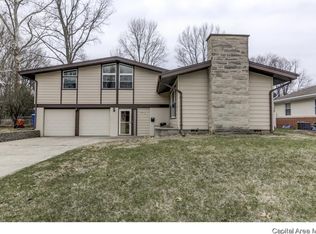 2212 Parkview Dr, Springfield, IL 62704