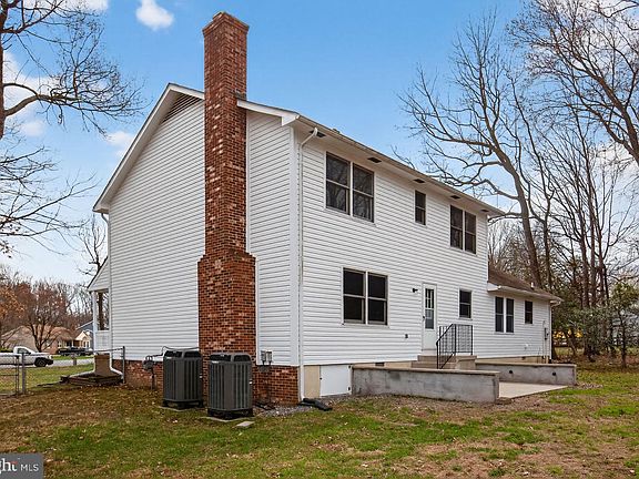 5th image of 11314 Yorkshire Ct