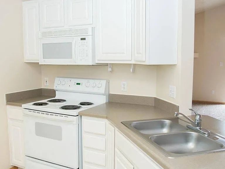 Northbrook Apartments — Photo 270