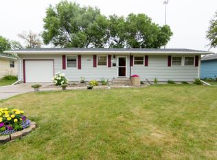 2714 Brookdale Rd, Moorhead, MN 56560