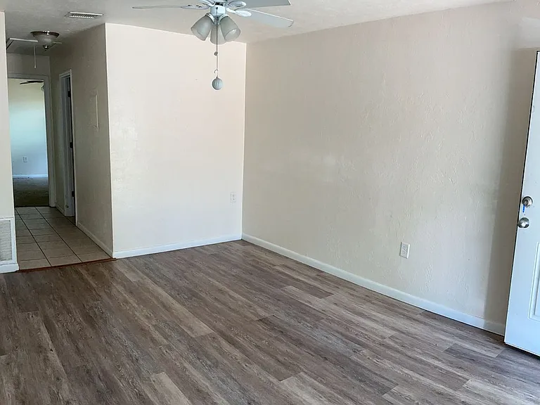 7129 SW 45th Pl — Photo 6
