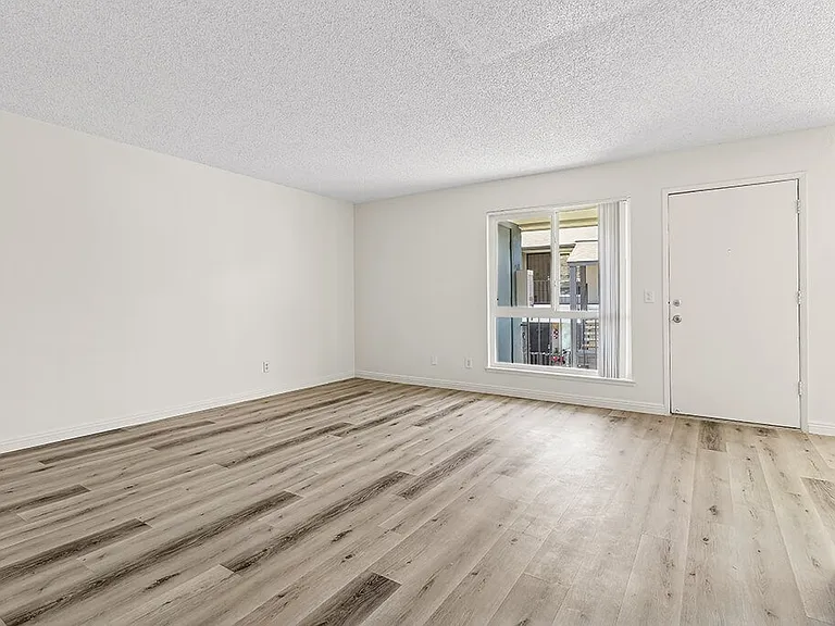 The Stratton Apartment Homes — Photo 3