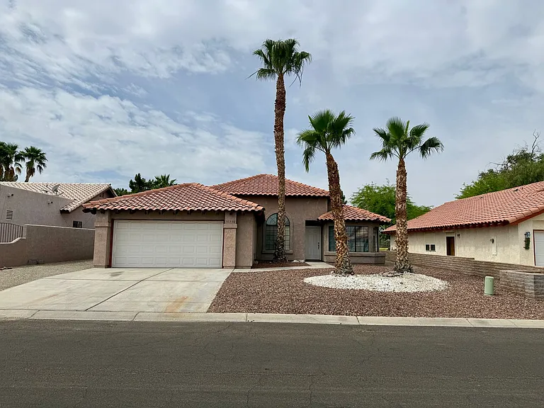 10236 S Del Rico — Photo 1