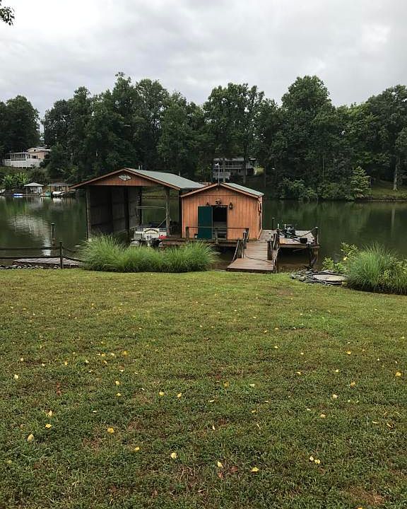 2nd image of 1167 Diane Dr
