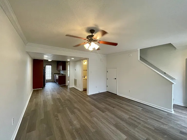 111 Old Tavern Cir #1 — Photo 3