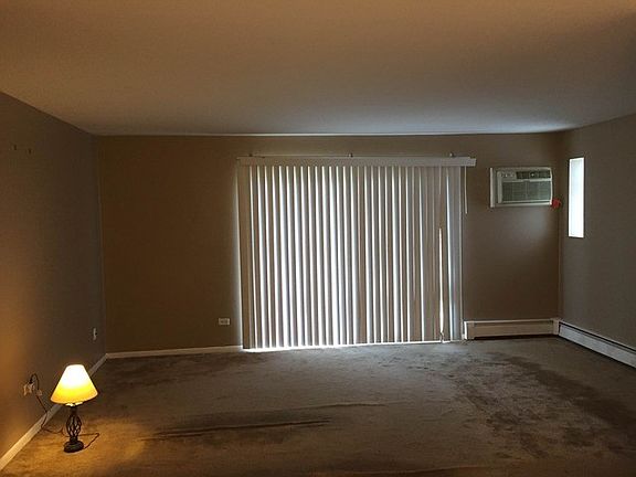 3rd image of 13703 S Stewart Ave APT A1e