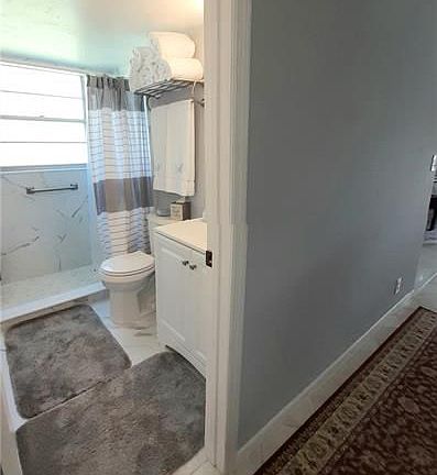 5th image of 160 Westbury Cir #I