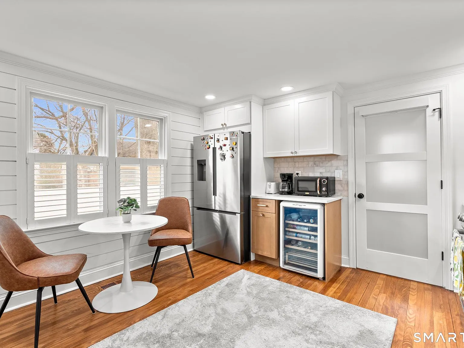 4 bed, 2.0 bath, 2106 sqft, $10,000 — Photo 3