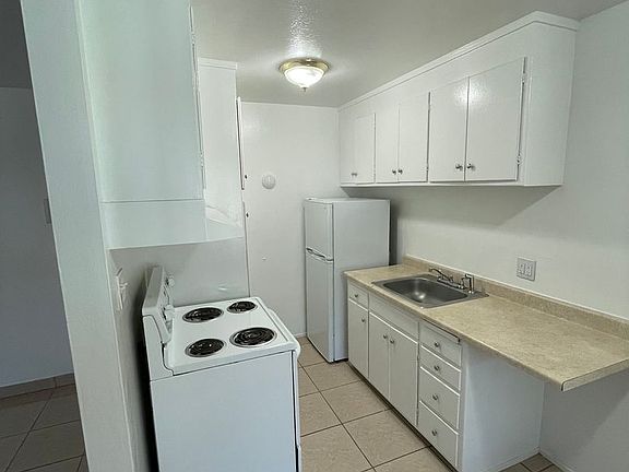 3rd image of 1441 Parker Ave APT 15