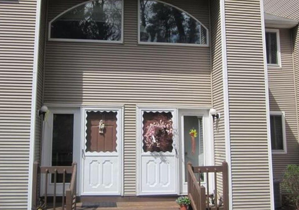 1st image of 80 Country Ln APT 7