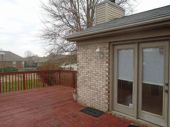 4th image of 195 Emerald Cir