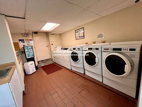 5th image of 40 Saint Botolph St APT 46