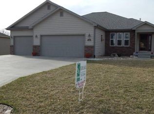 3204 Wilson Dr, Manhattan, KS 66502