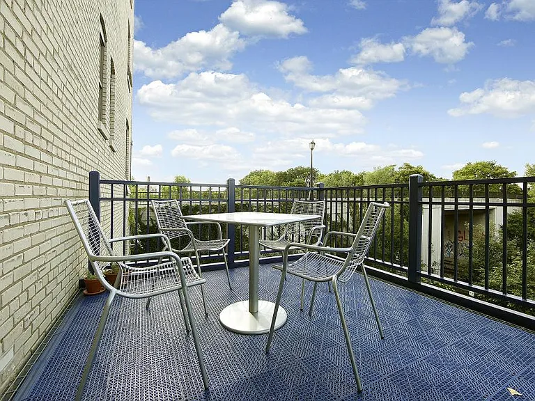 127 5th St NE #306 — Photo 15