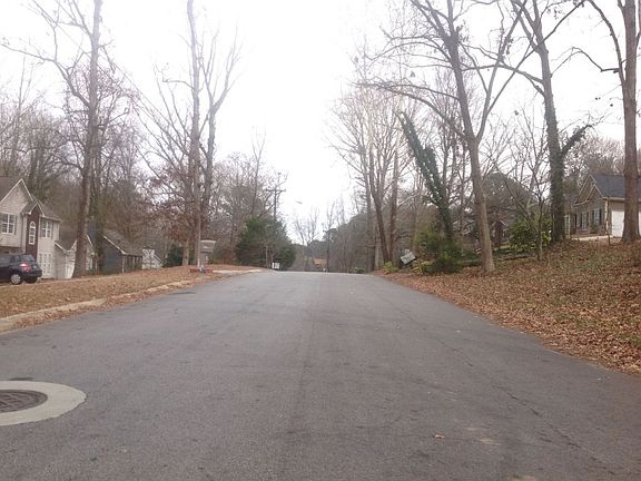 4th image of 1969 Tanglewood Dr