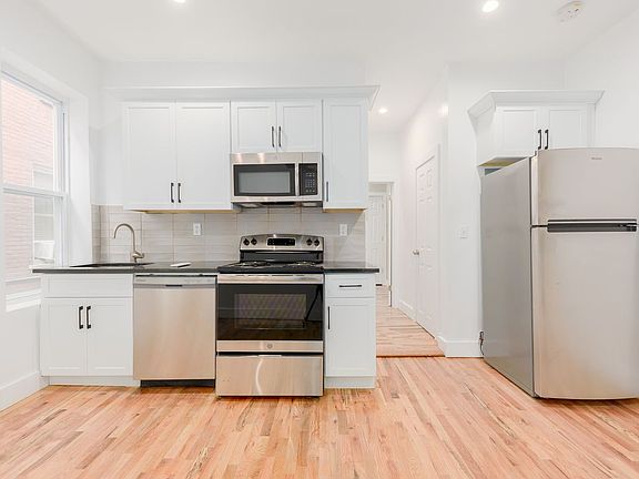 4th image of 553 Williams Ave APT 1F