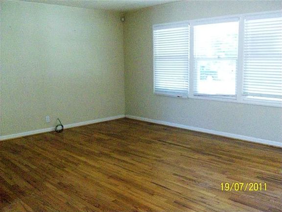 2nd image of 131 E Atlee St