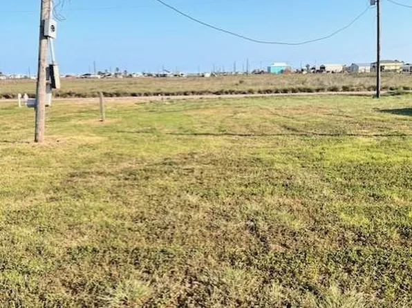 280 Seaview St, Sargent, TX 77414