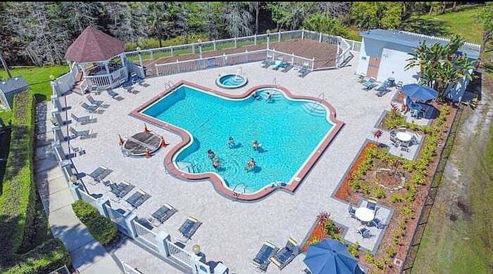 1st image of 904 Savanna Dr