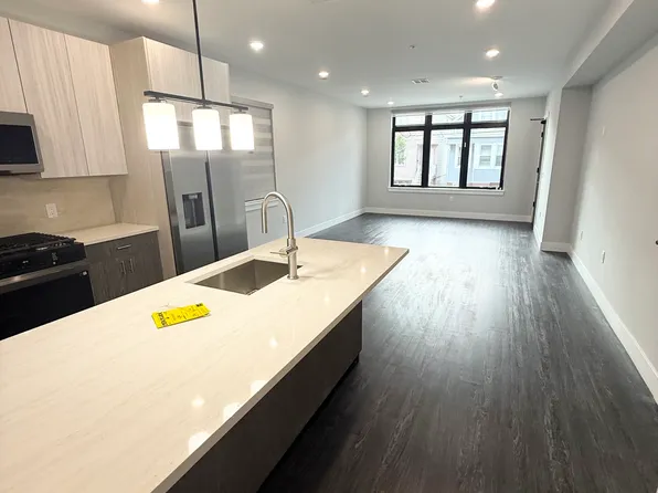 6111 Jackson St #2, West New York, NJ 07093