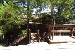 953 Nesthorn Dr, Crestline, CA 92325
