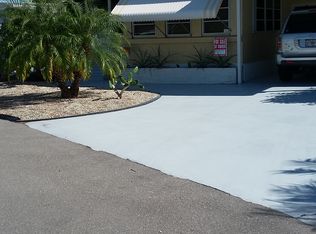 16711 McGregor Blvd, Fort Myers, FL 33908