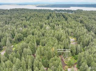10905 Madrona Dr, Anderson Island, WA 98303