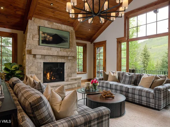 325 Forest Rd, Vail, CO 81657