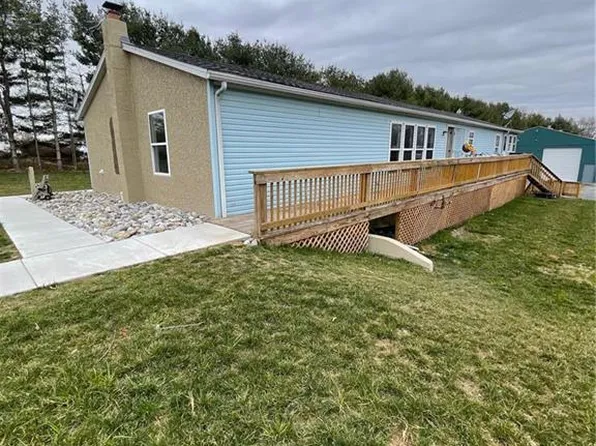 571 State St, Mertztown, PA 19539