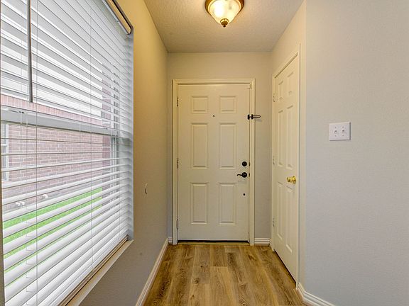 5th image of 5019 Packard Elm Ct