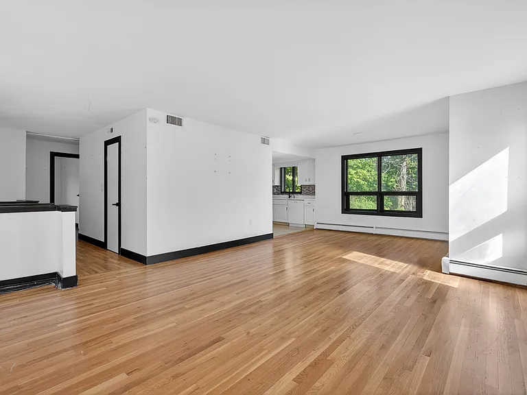 40 Felter Hill Rd — Photo 6