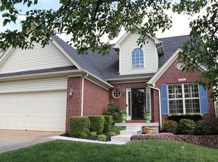5811 Waveland Cir, Prospect, KY 40059