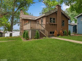40511 N Fairview St, Antioch, IL 60002