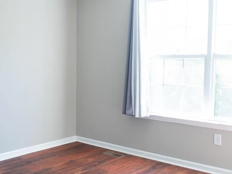 102 Thomas Ln — Photo 34