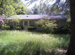 311 Abbott Run Valley Rd, Cumberland, RI 02864