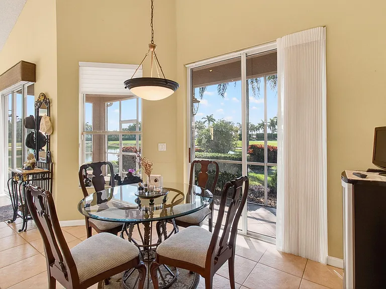 6862 Swansea Ln — Photo 26