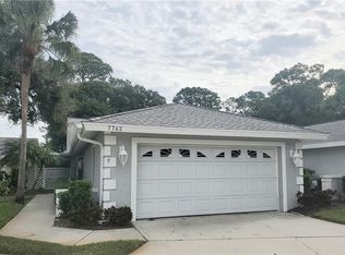 7742 Palm Aire Ln, Sarasota, FL 34243