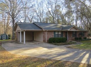 1866 Forest Ct, Statham, GA 30666