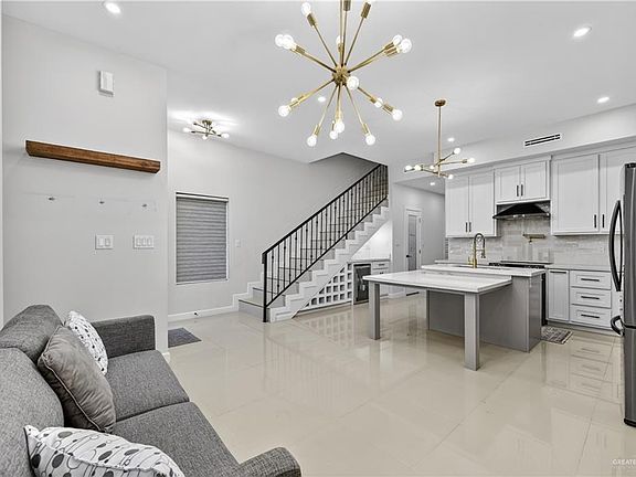 5th image of 6836 N 5th St